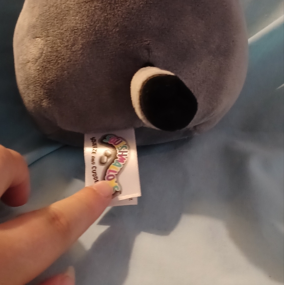 Squishmallow Racoon mini plush toy - Picture 3 of 3